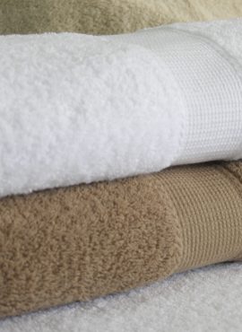 broad fancy border towels 01